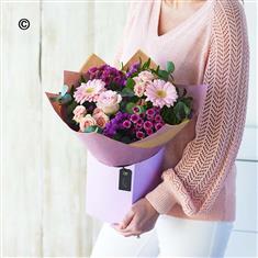 Mother&#39;s Day Pastel Gift Box